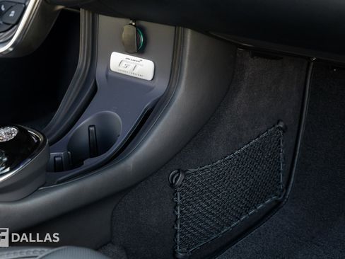Used 2023 McLaren GT image 32