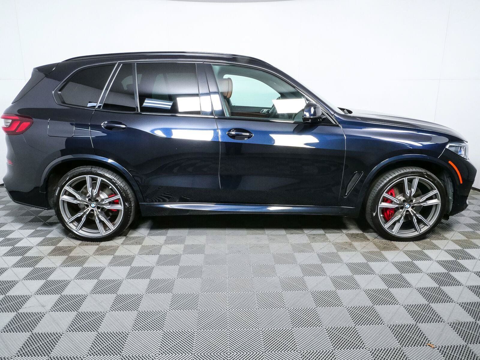 Used 2021 BMW X5 M50i w/ Executive Package AWD/4WD image 28