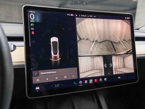 Used 2021 Tesla Model Y Long Range AWD/4WD image 24