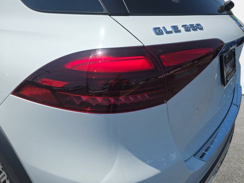 Used 2024 Mercedes-Benz GLE 350 4MATIC image 33