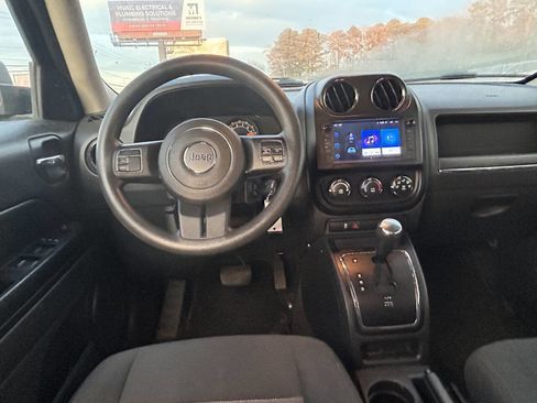 Used 2014 Jeep Patriot Sport w/ Power Value Group image 12