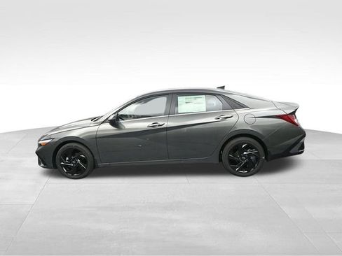 New 2026 Hyundai Elantra SEL Sport Premium FWD image 5