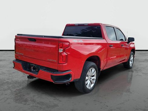Used 2022 Chevrolet Silverado 1500 Custom w/ Safety Confidence Package AWD/4WD image 2