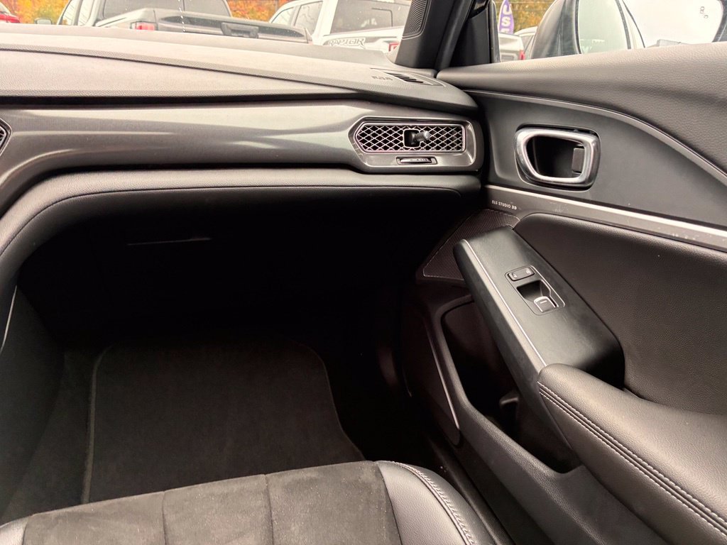 Used 2025 Acura Integra A-Spec w/ Technology Package FWD image 37
