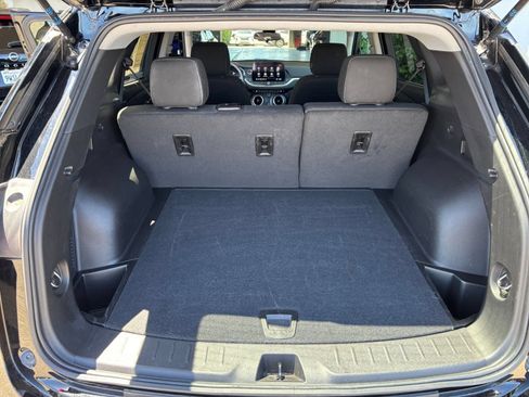 Used 2026 Chevrolet Blazer LT FWD image 32