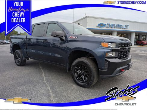 Used 2021 Chevrolet Silverado 1500 Custom Trail Boss w/ LPO, Dark Essentials Package image 1