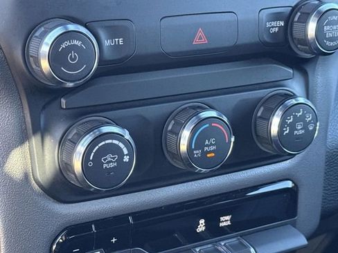 Used 2024 RAM 2500 Big Horn image 19