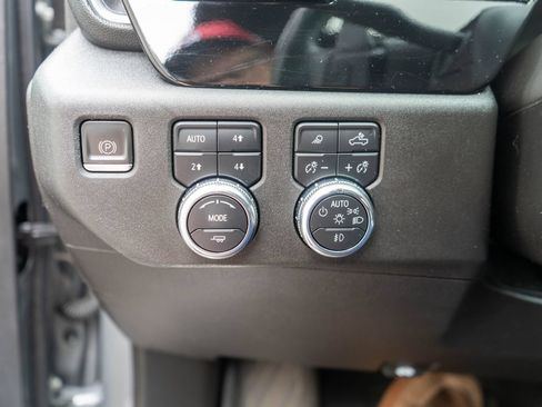 Used 2023 GMC Sierra 1500 SLT w/ SLT Premium Plus Package AWD/4WD image 26