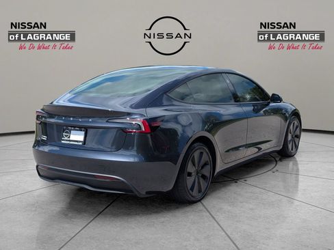 Used 2024 Tesla Model 3 Standard Range RWD image 5