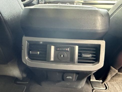 Used 2023 Ford F250 Lariat w/ Sport Appearance Package image 24