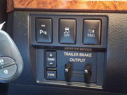 Used 2017 Toyota Tundra 1794 Edition image 26