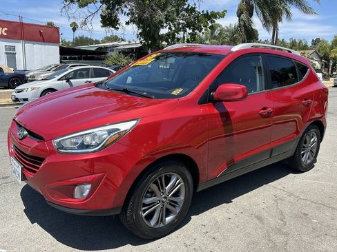 Used 2015 Hyundai Tucson SE FWD image 1