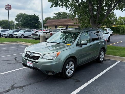 Used 2015 Subaru Forester 2.5i Premium AWD/4WD image 1