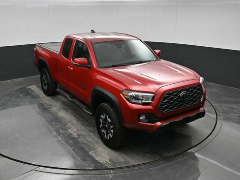 Used 2020 Toyota Tacoma TRD Off-Road image 25