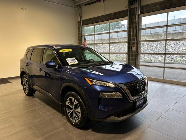 Used 2021 Nissan Rogue SV FWD image 3