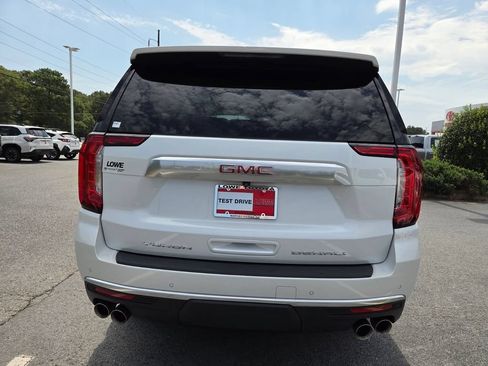 Used 2023 GMC Yukon Denali RWD image 10