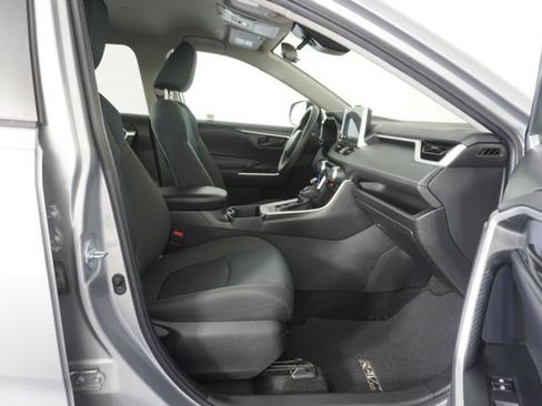 Used 2023 Toyota RAV4 LE FWD image 39
