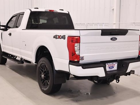 Used 2021 Ford F250 XL w/ STX Appearance Package AWD/4WD image 8