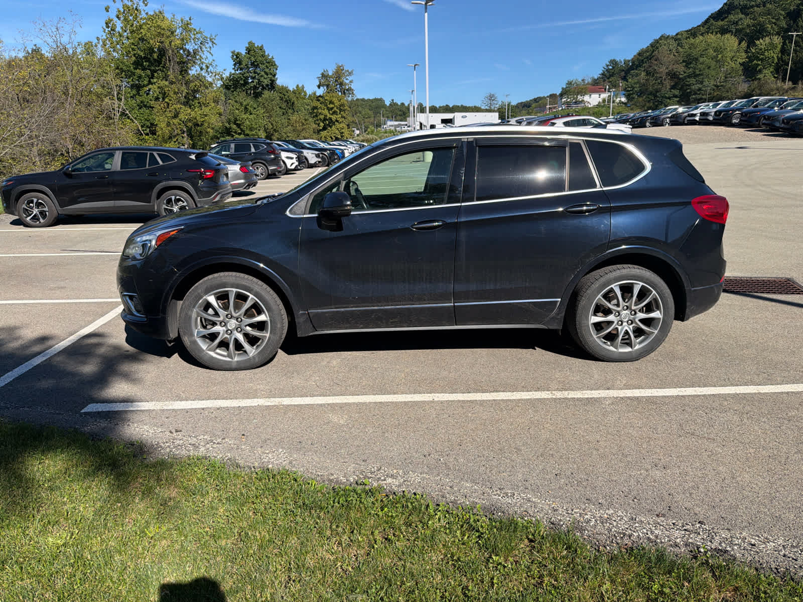 Used 2020 Buick Envision Essence w/ Experience Buick Package AWD/4WD image 2