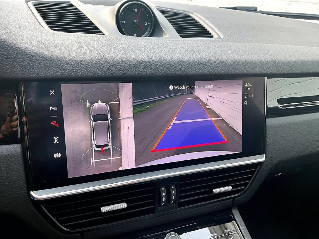 Certified 2023 Porsche Cayenne AWD/4WD image 26