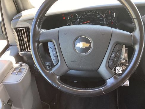 Used 2022 Chevrolet Express 3500 LS RWD image 7