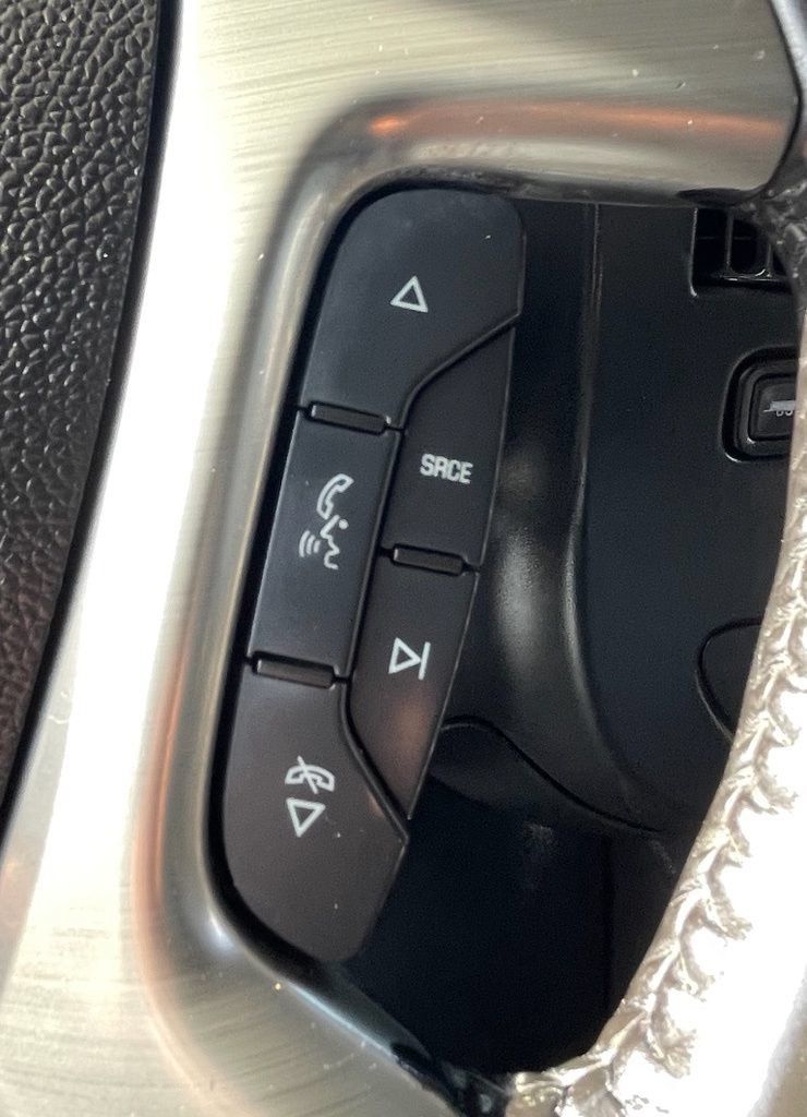 Used 2017 Chevrolet Express 2500 Extended RWD image 19