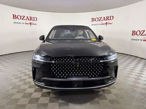 Used 2024 Lincoln Nautilus Premier w/ Equipment Group 102A AWD/4WD image 2