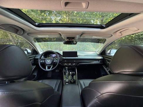 Used 2024 Honda Accord Touring image 31