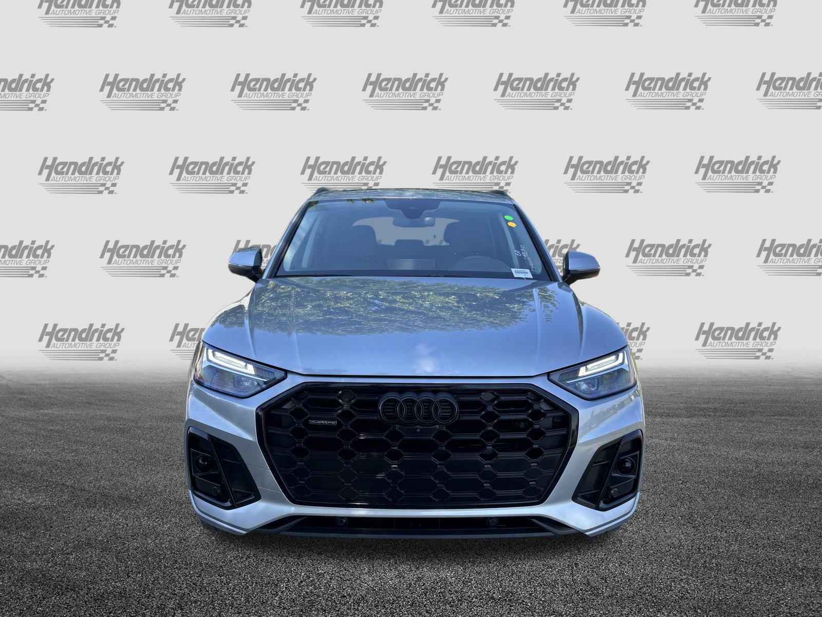 Used 2023 Audi Q5 2.0T Premium Plus w/ Premium Plus Package AWD/4WD image 3