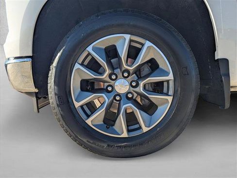 Certified 2022 Chevrolet Silverado 1500 LT image 21