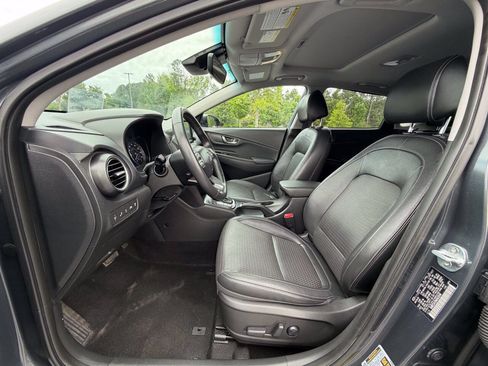 Used 2021 Hyundai Kona Ultimate FWD image 10