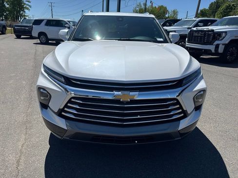 Used 2023 Chevrolet Blazer Premier w/ Driver Confidence II Package FWD image 8
