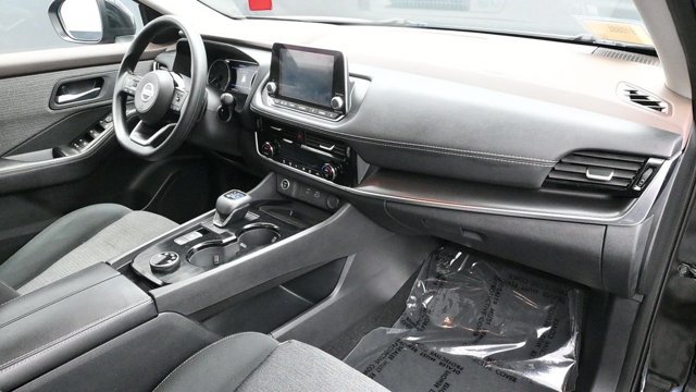 Used 2021 Nissan Rogue SV AWD/4WD image 12