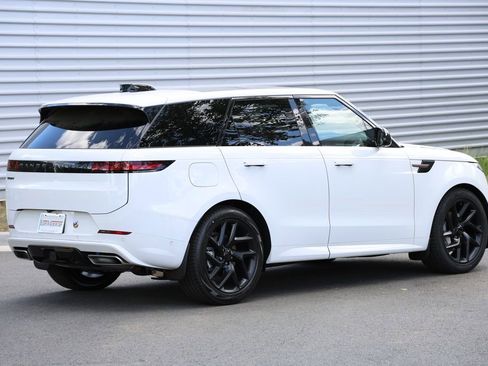 New 2026 Land Rover Range Rover Sport Dynamic SE AWD/4WD image 4
