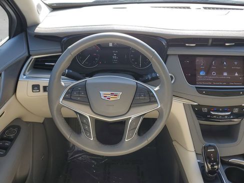 Used 2023 Cadillac XT5 Premium Luxury w/ LPO, Floor Liner Package FWD image 18