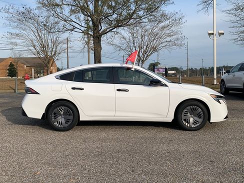 New 2026 Nissan Sentra S w/ Floor Mat Package image 2