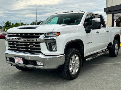 Used 2020 Chevrolet Silverado 2500 LTZ w/ LTZ Premium Package AWD/4WD image 8