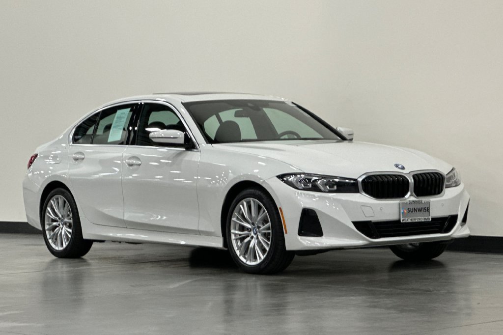 Certified 2024 BMW 330e w/ Convenience Package RWD image 2