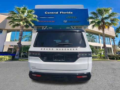 Used 2024 Jeep Grand Wagoneer L Series III w/ Rear Seat Video Group 1 AWD/4WD image 6