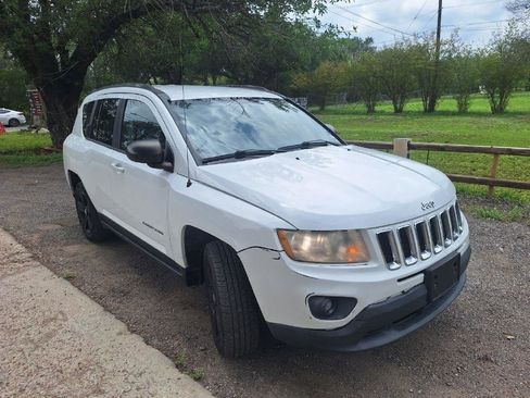 Used 2012 Jeep Compass Sport image 13