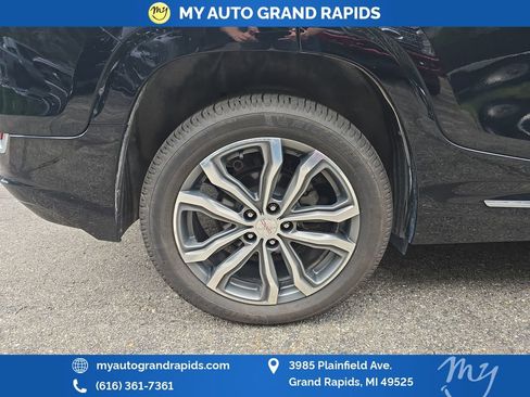 Used 2018 GMC Terrain Denali w/ Advanced Safety Package AWD/4WD image 40