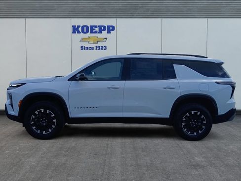 New 2026 Chevrolet Traverse Z71 w/ Enhanced Driving Package AWD/4WD image 2