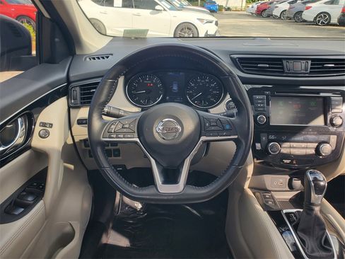 Used 2019 Nissan Rogue Sport SL w/ Premium Package image 23
