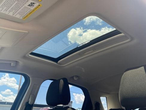 Used 2018 Ford EcoSport SE w/ SE Convenience Package FWD image 13