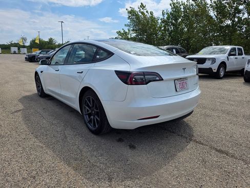 Used 2021 Tesla Model 3 Long Range AWD/4WD image 6