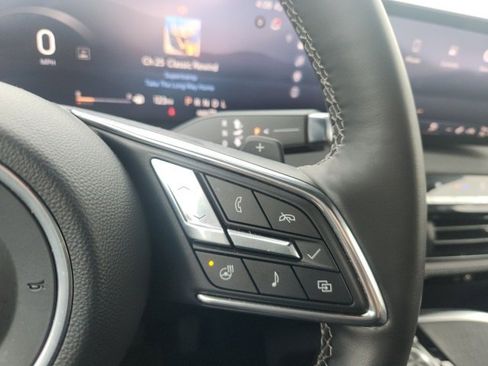 Used 2025 Buick Enclave Preferred image 13