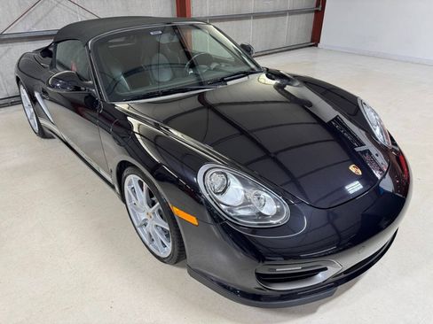 Used 2011 Porsche Boxster Spyder RWD image 16