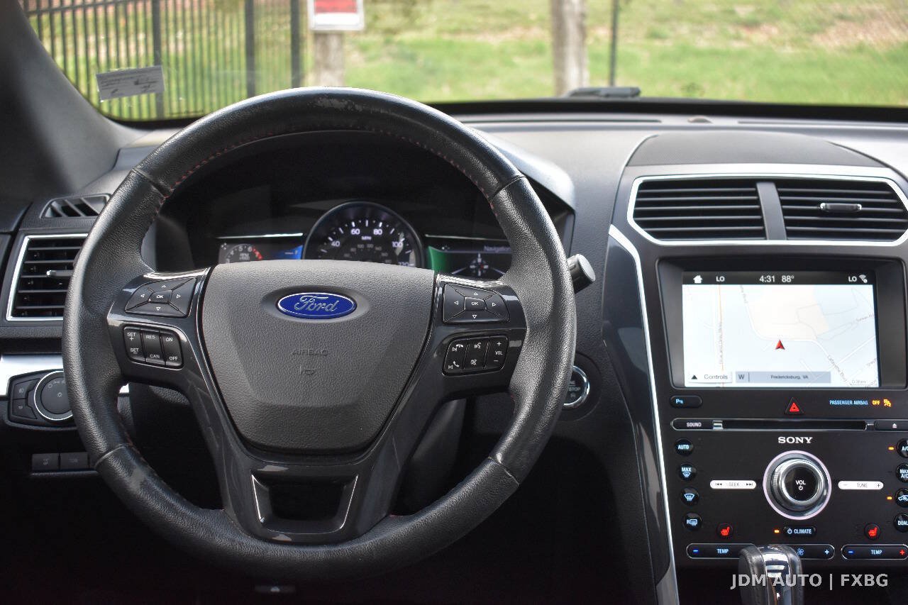 Used 2017 Ford Explorer Sport AWD/4WD image 20