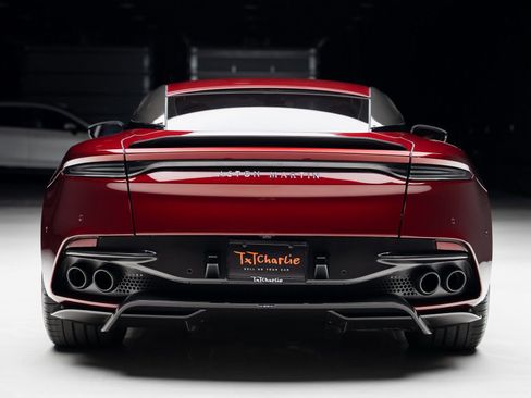 Used 2023 Aston Martin DBS Coupe RWD image 31