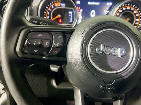 Used 2021 Jeep Wrangler Unlimited Sport image 18